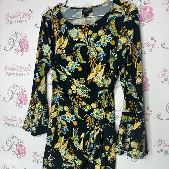 ECI New York dress bell bottom sleeve flare tie up bow ribbon 🎀 waist ruffle hem - Picture 4 of 13